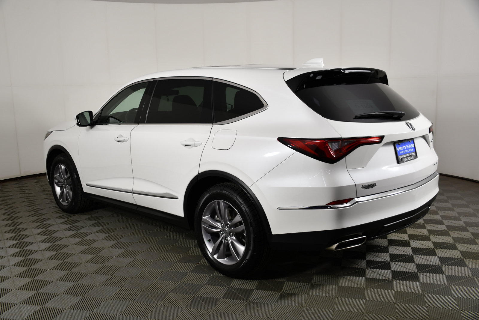 Certified 2024 Acura MDX SH-AWD image 8