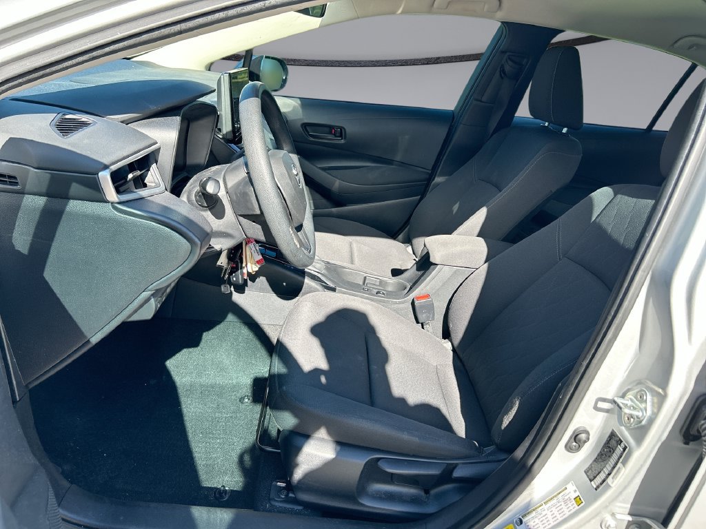 Used 2024 Toyota Corolla LE FWD image 11