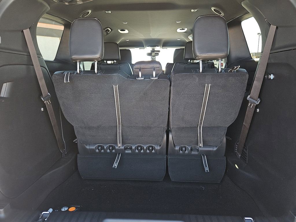New 2026 Chrysler Pacifica Select image 10