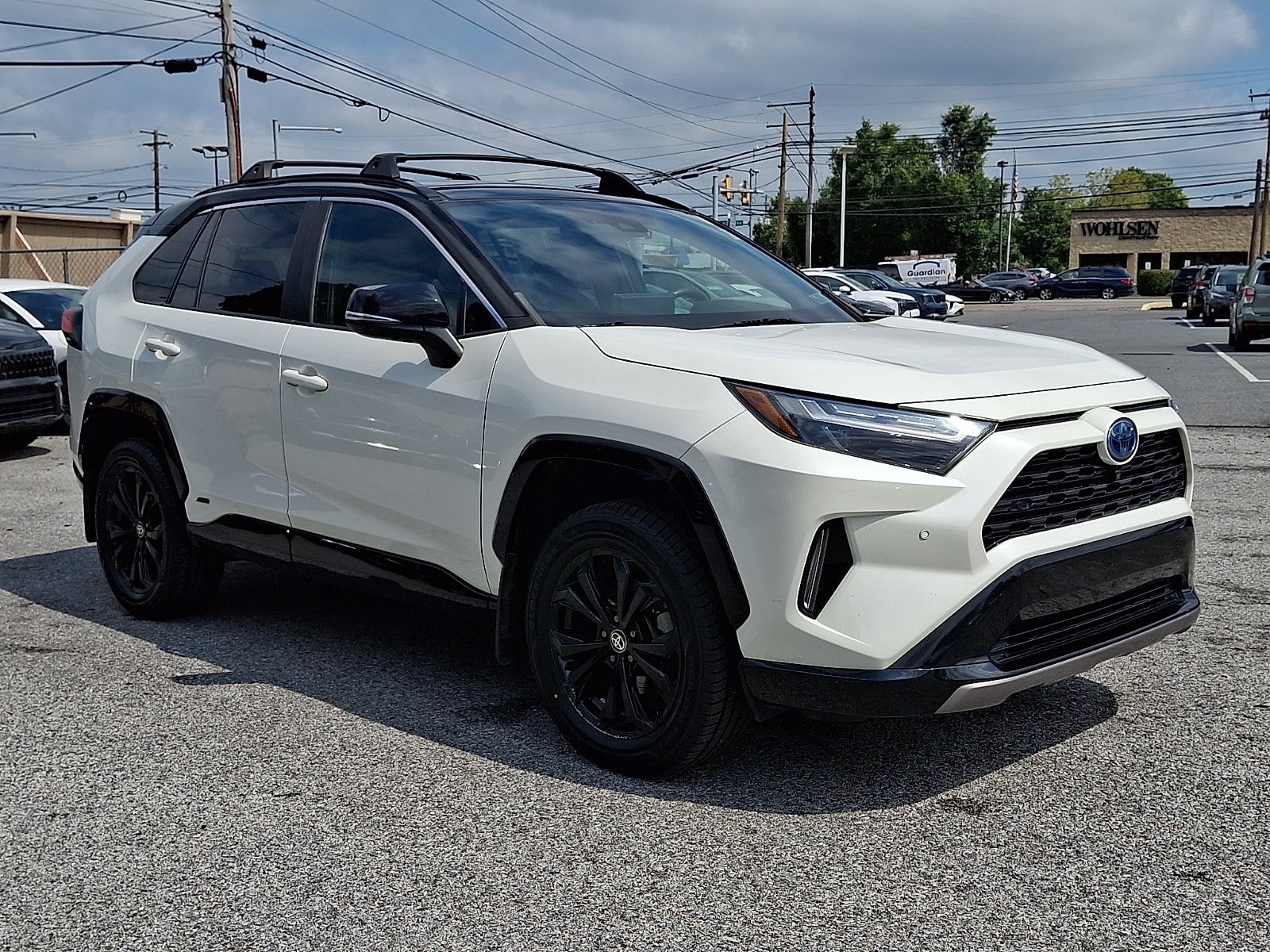 Used 2022 Toyota RAV4 XSE AWD/4WD image 3
