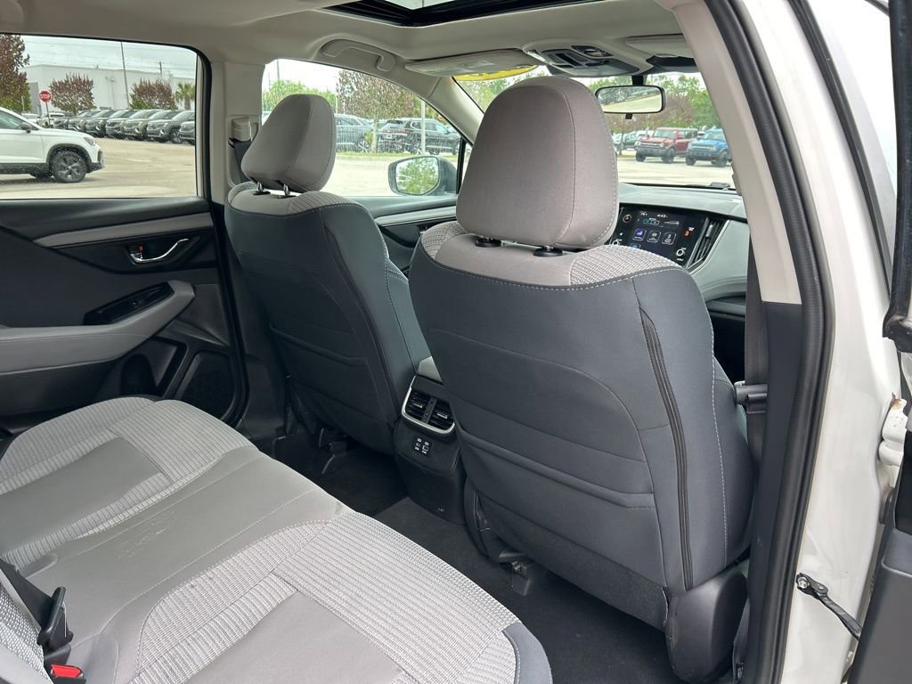 Used 2025 Subaru Outback Premium image 45