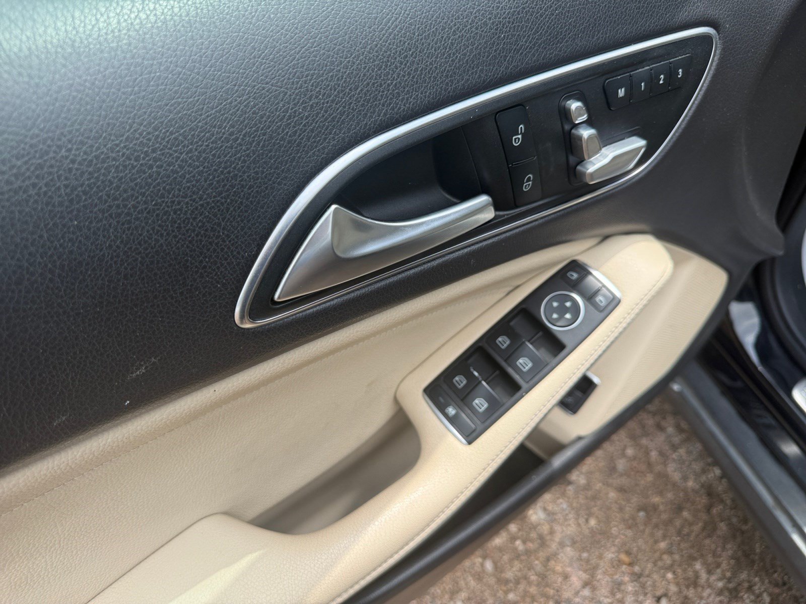 Used 2019 Mercedes-Benz GLA 250 4MATIC image 13