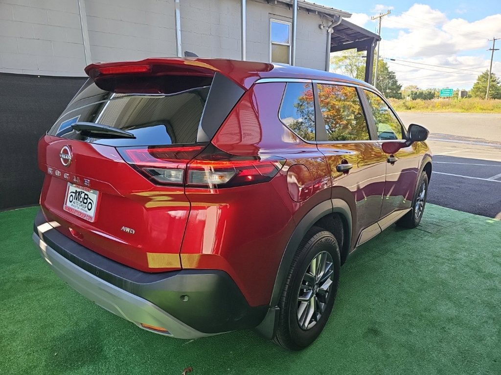 Used 2023 Nissan Rogue S AWD/4WD image 3