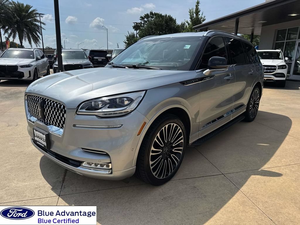 Certified 2023 Lincoln Aviator Black Label w/ Class IV Trailer Tow Package AWD/4WD image 5