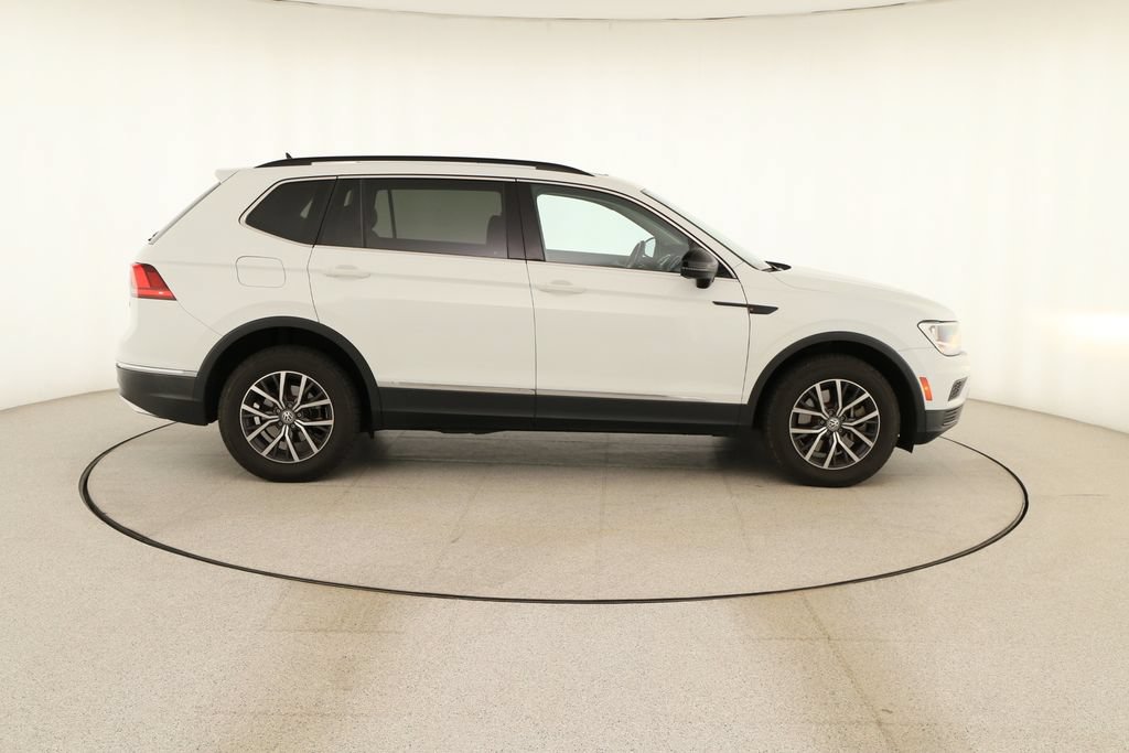 Used 2018 Volkswagen Tiguan SE w/ Panoramic Sunroof Package AWD/4WD image 8