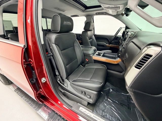 Certified 2018 Chevrolet Silverado 1500 High Country AWD/4WD image 30