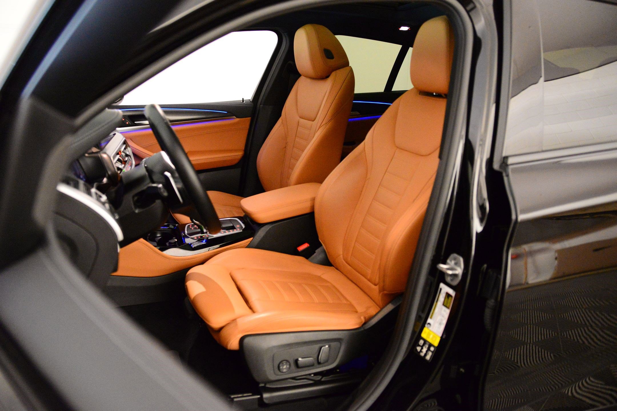 Used 2024 BMW X4 xDrive30i w/ Premium Package image 4