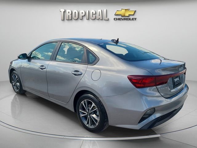 Used 2024 Kia Forte LXS FWD image 3