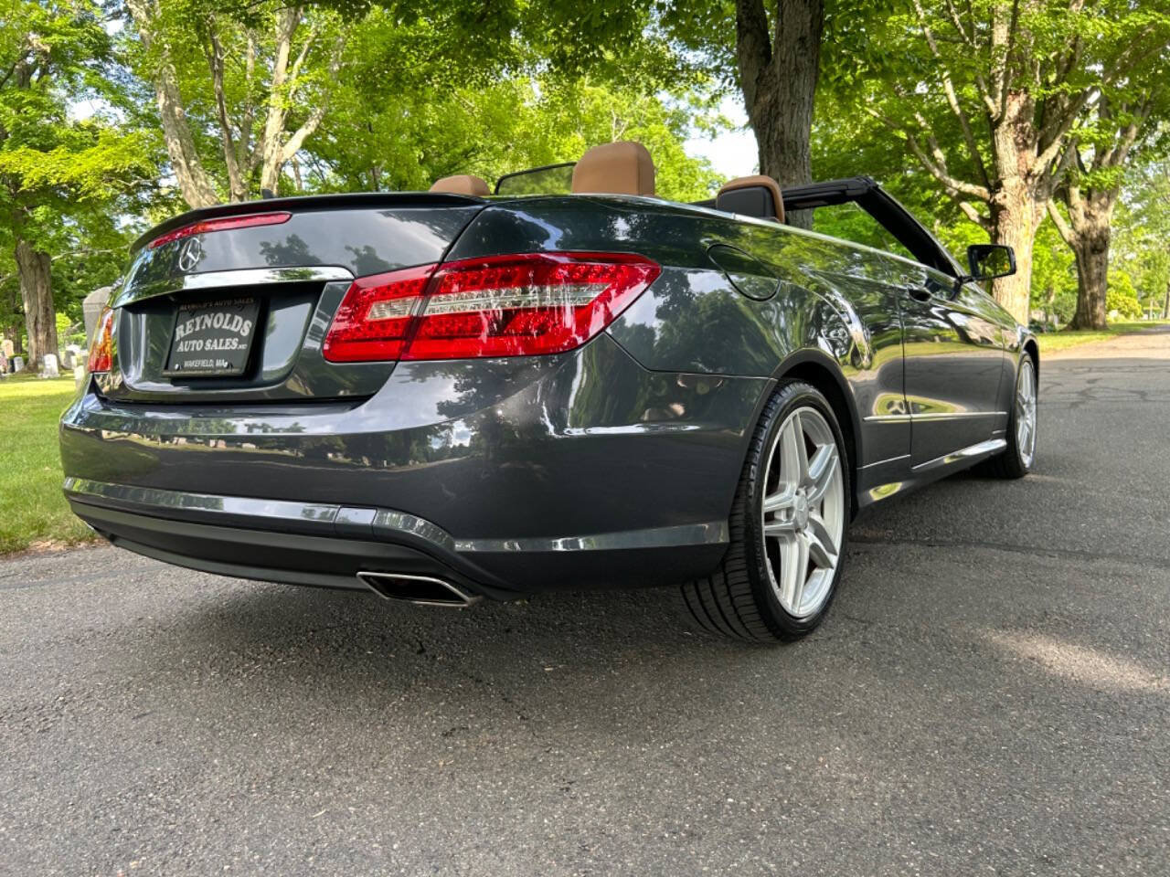 Used 2013 Mercedes-Benz E 550 Cabriolet image 32