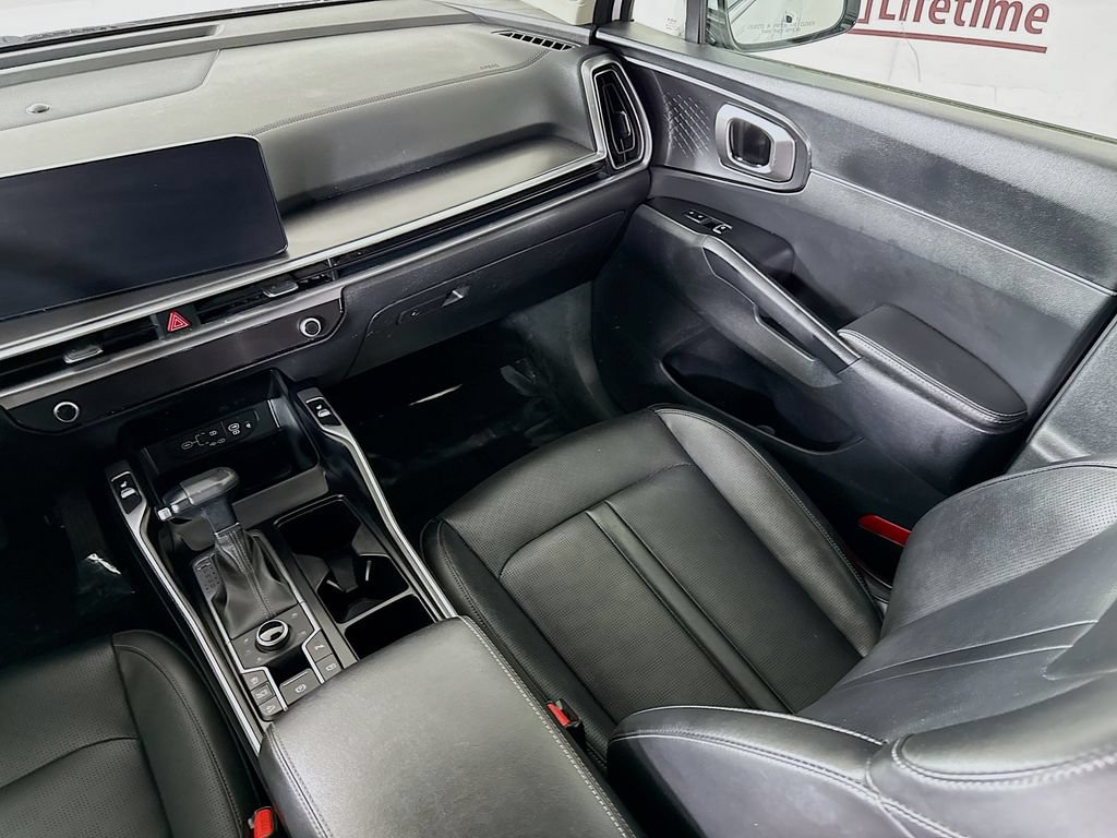 Certified 2024 Kia Sorento S AWD/4WD image 27