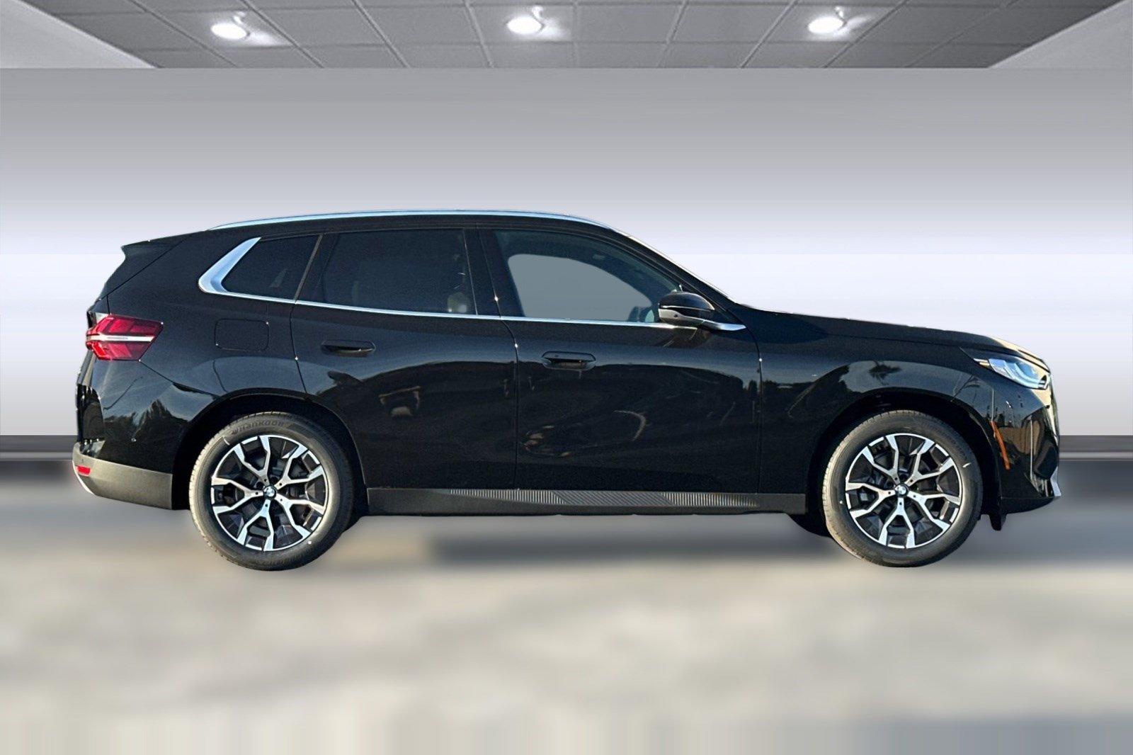 Used 2026 BMW X3 xDrive30i w/ Premium Package AWD/4WD image 8