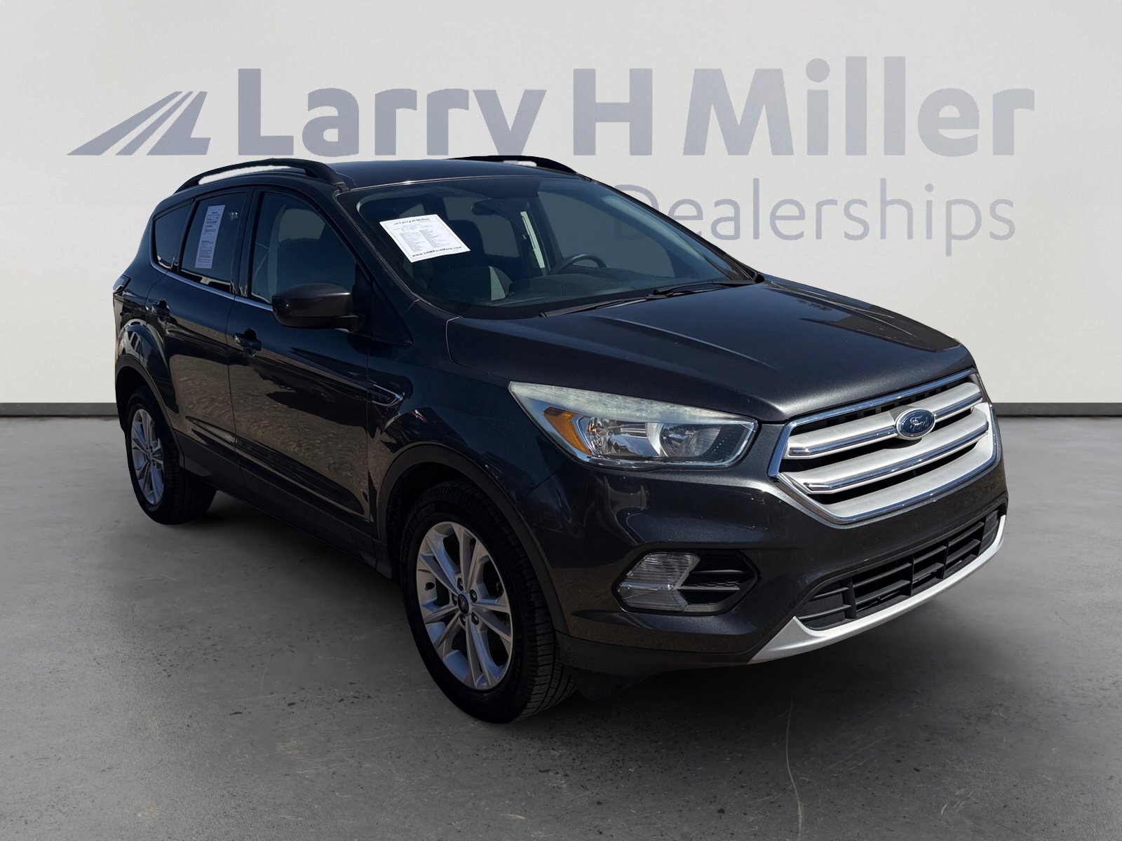 Used 2018 Ford Escape SE w/ SE Sync 3 Package image 7