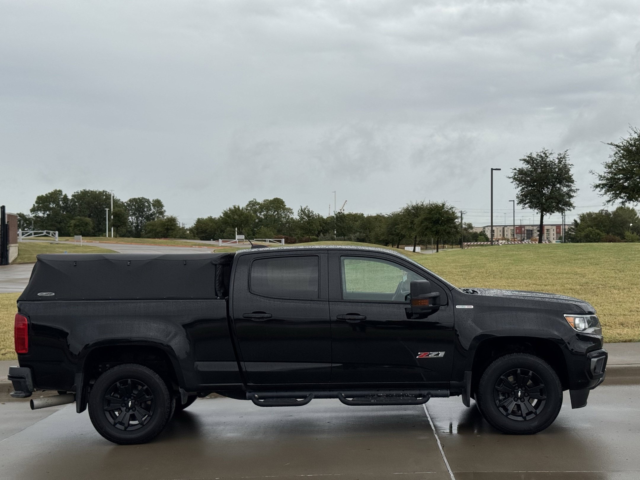 Used 2022 Chevrolet Colorado Z71 w/ Z71 Midnight Edition AWD/4WD image 3