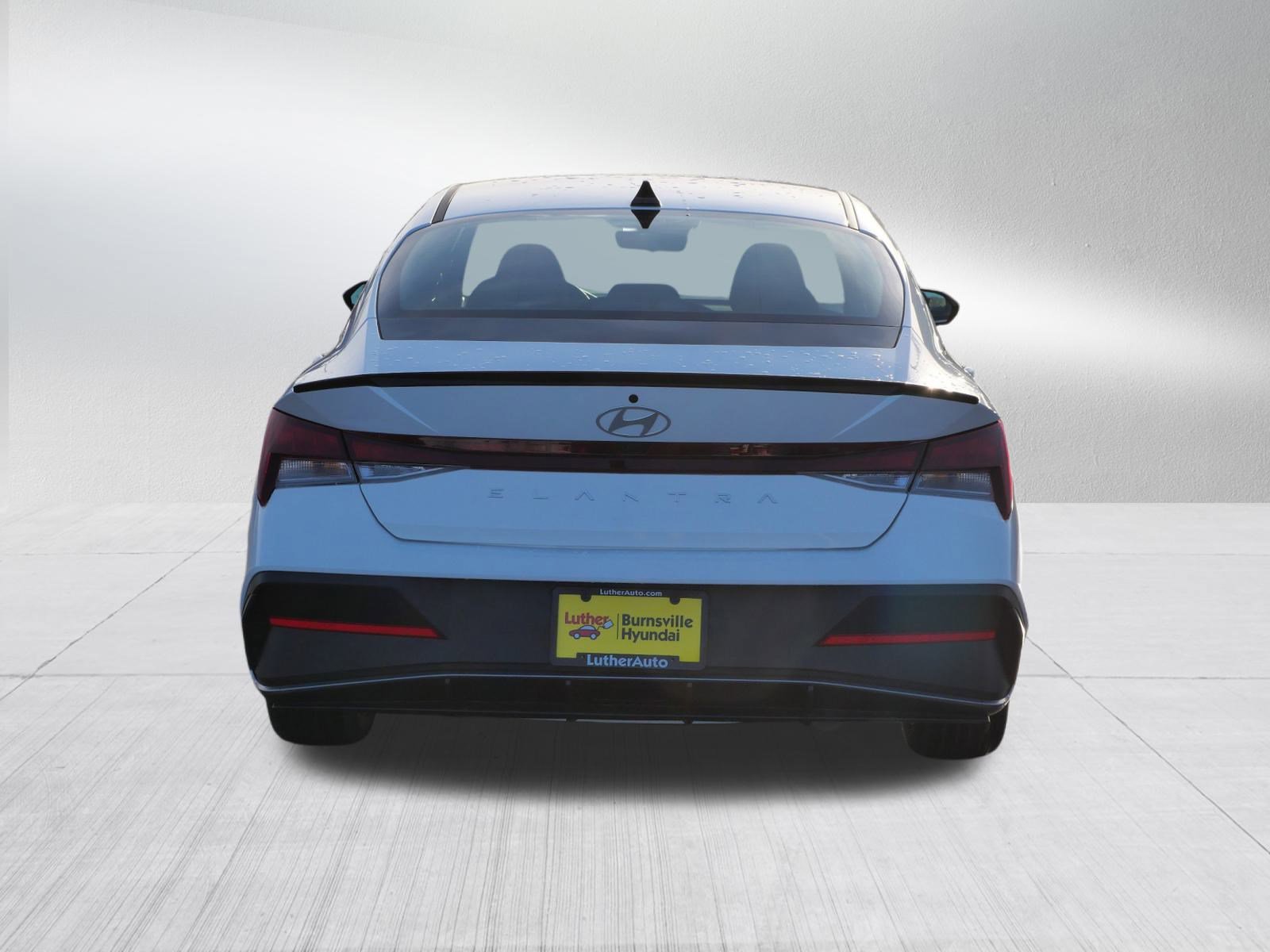 Certified 2025 Hyundai Elantra Sport image 6