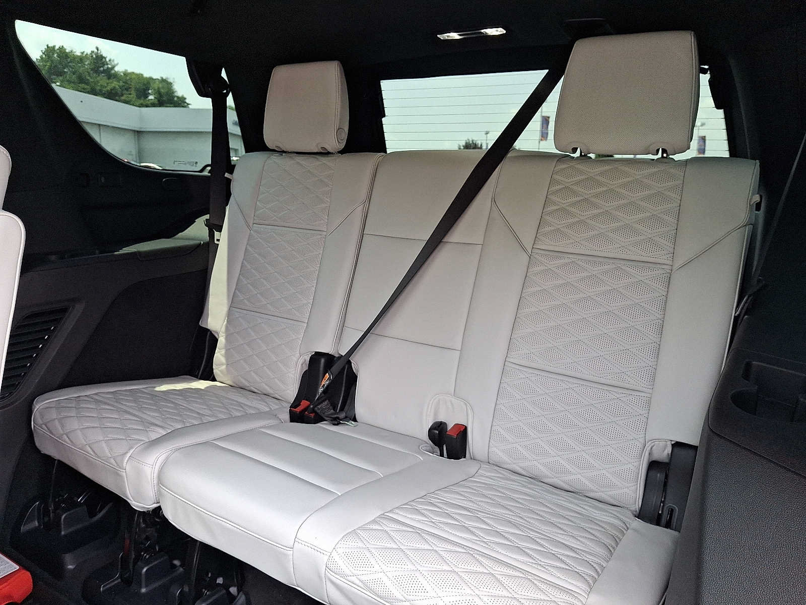Used 2025 Cadillac Escalade Sport Platinum w/ LPO, Floor Liner Package AWD/4WD image 10