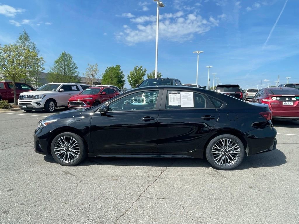 Used 2023 Kia Forte GT-Line w/ GT-Line Premium Package image 4