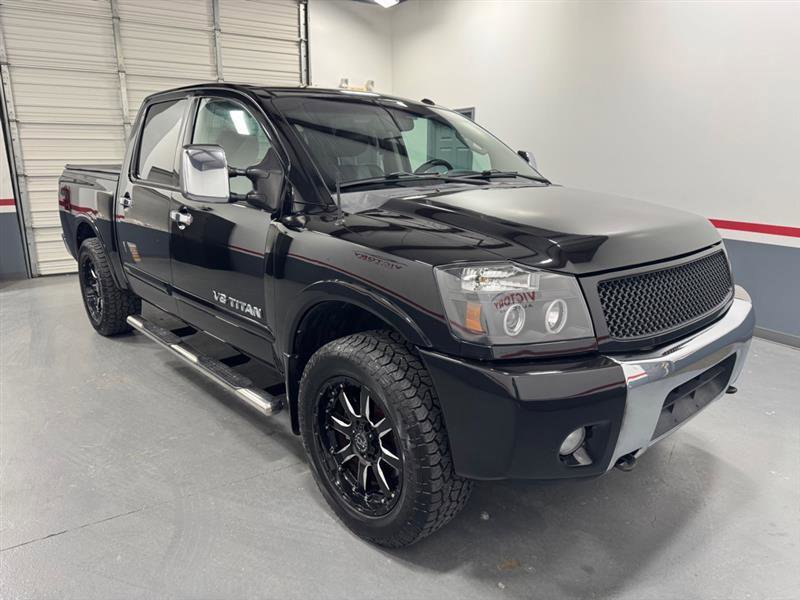 Used 2011 Nissan Titan SL w/ SL Max Utility Pkg RWD image 2