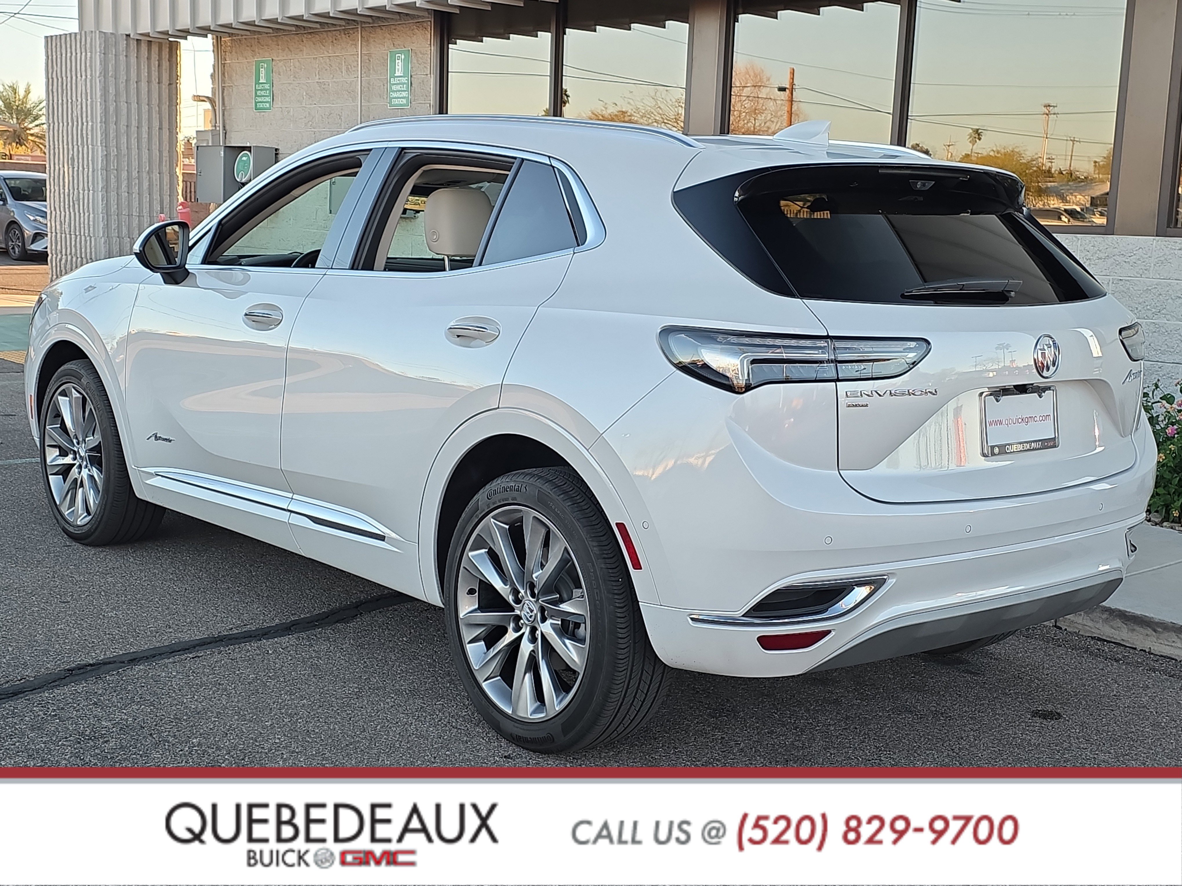 Used 2023 Buick Envision Avenir image 5