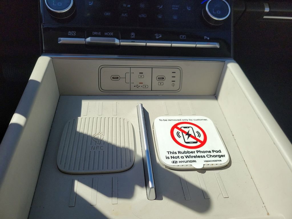 Certified 2025 Hyundai Santa Fe SEL image 32