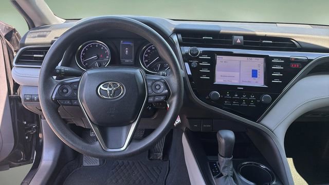 Used 2020 Toyota Camry LE FWD image 10