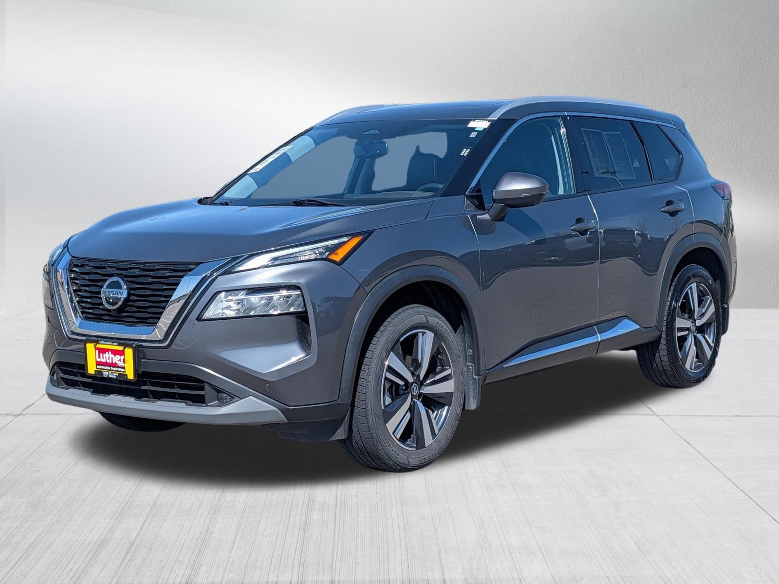 Used 2021 Nissan Rogue SL AWD/4WD image 3