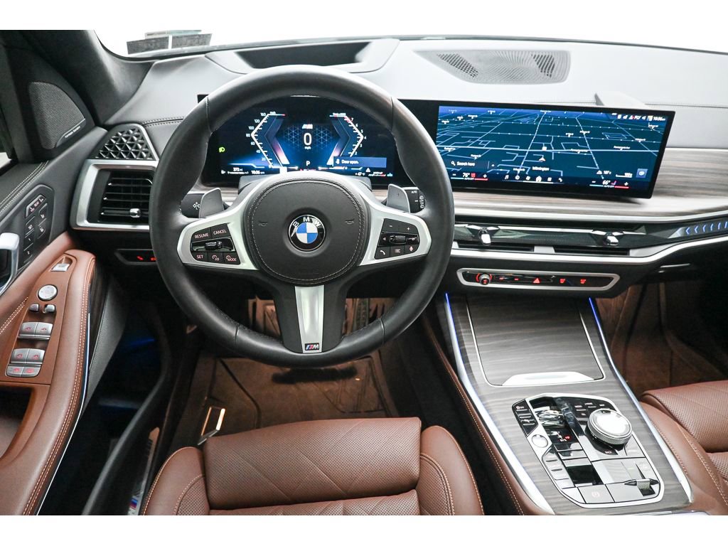 Used 2025 BMW X7 xDrive40i w/ Executive Package image 35