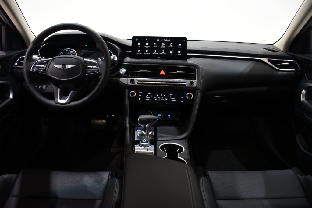 New 2026 Genesis G70 2.5T RWD image 8
