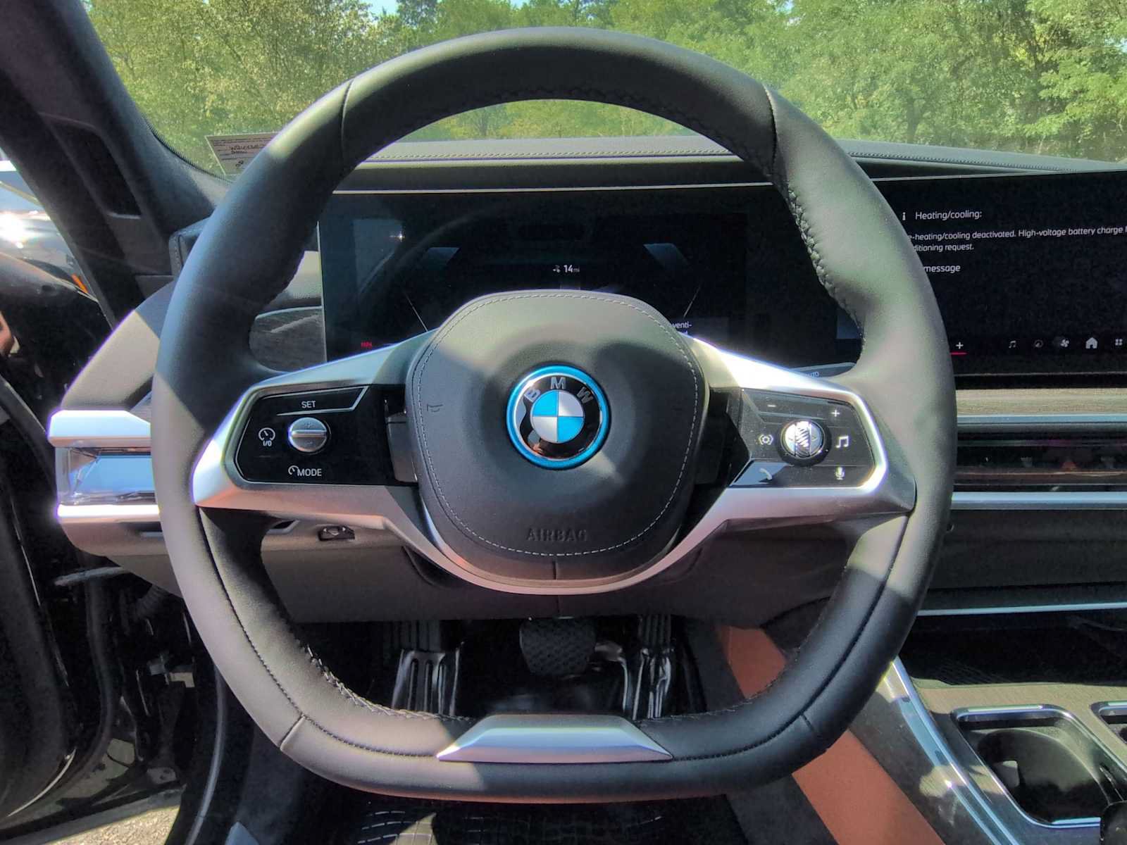 Used 2026 BMW i7 xDrive60 RWD image 25