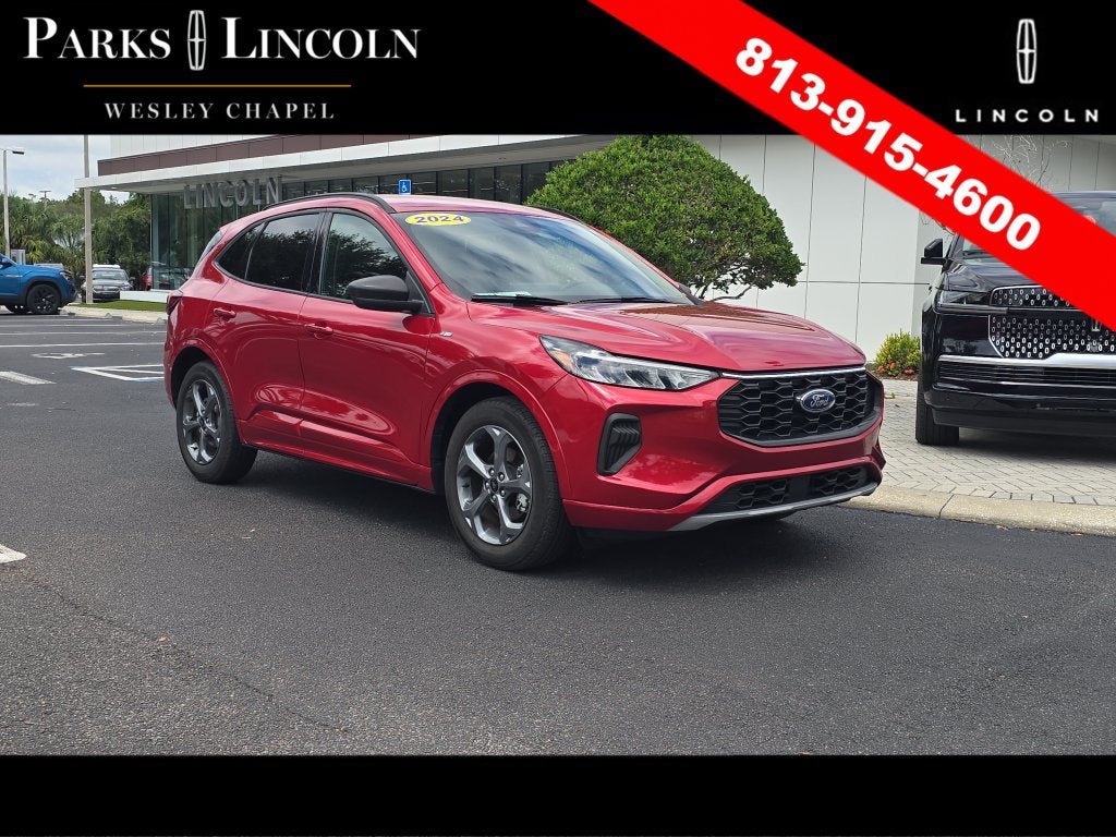 Used 2024 Ford Escape ST-Line w/ Tech Pack #1 FWD image 1