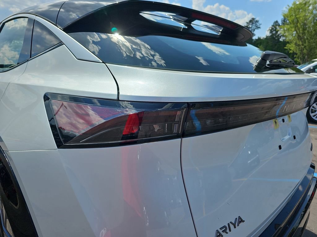 Used 2023 Nissan Ariya FWD image 36