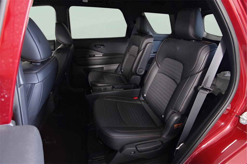 Used 2024 Nissan Pathfinder Rock Creek image 13