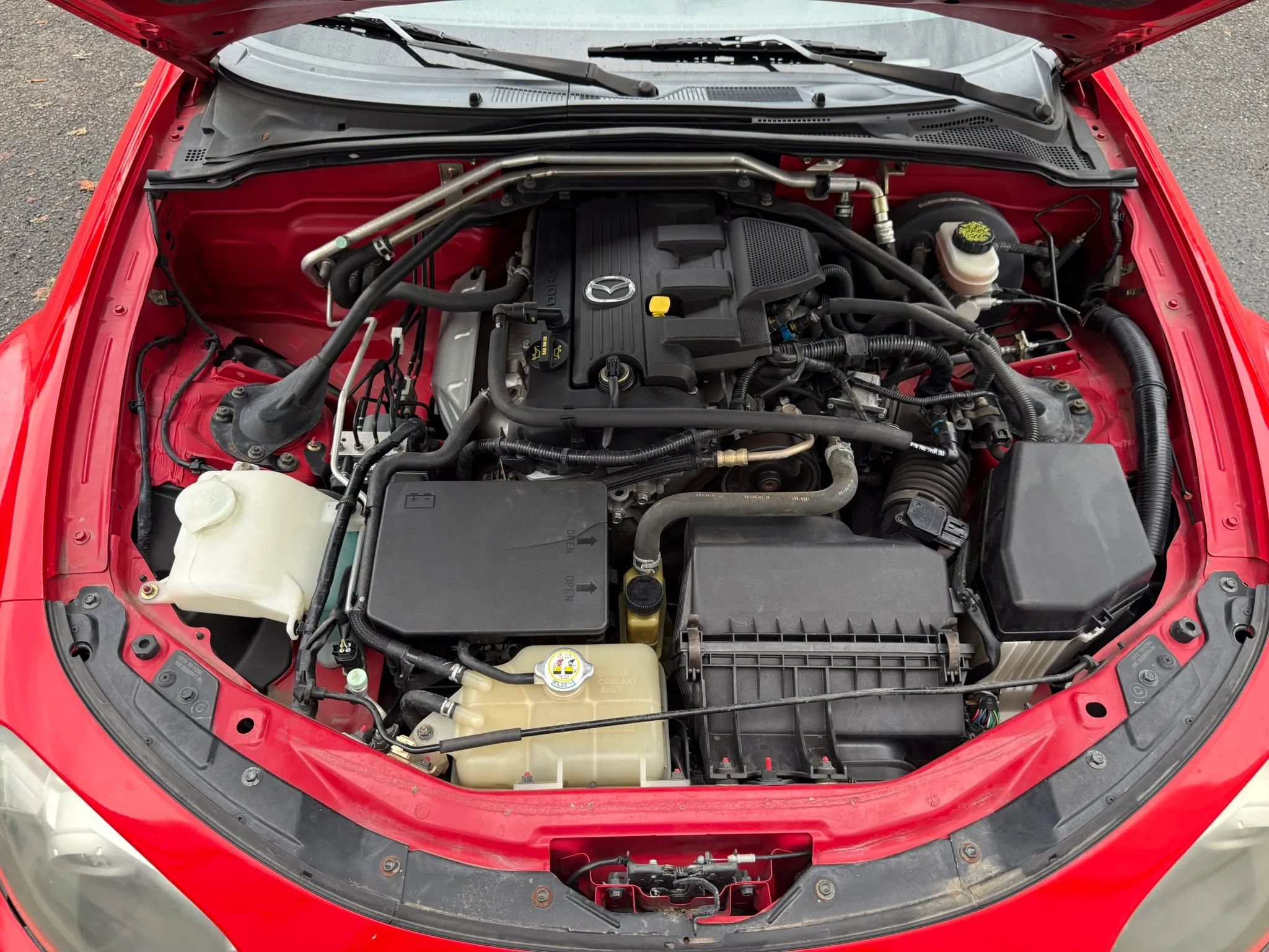 Used 2006 MAZDA MX-5 Miata Grand Touring w/ Premium Pkg RWD image 36