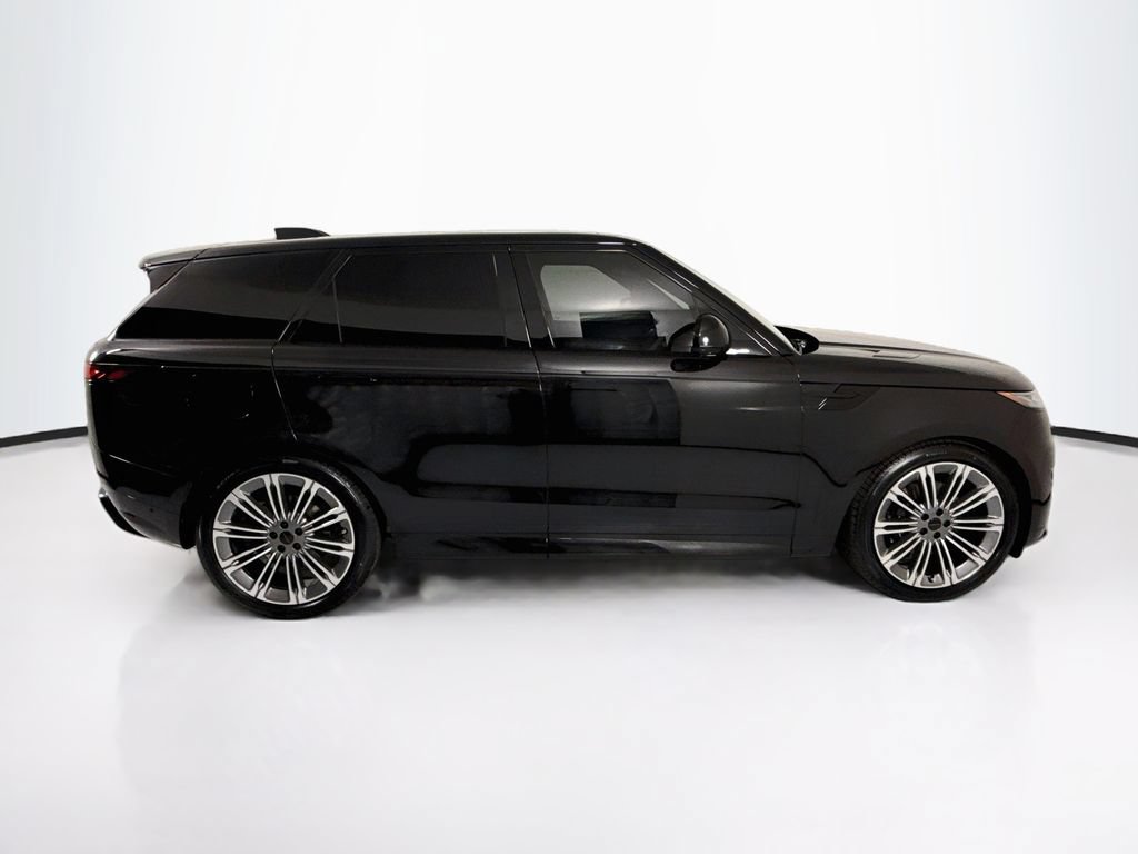 New 2026 Land Rover Range Rover Sport Dynamic SE AWD/4WD image 4