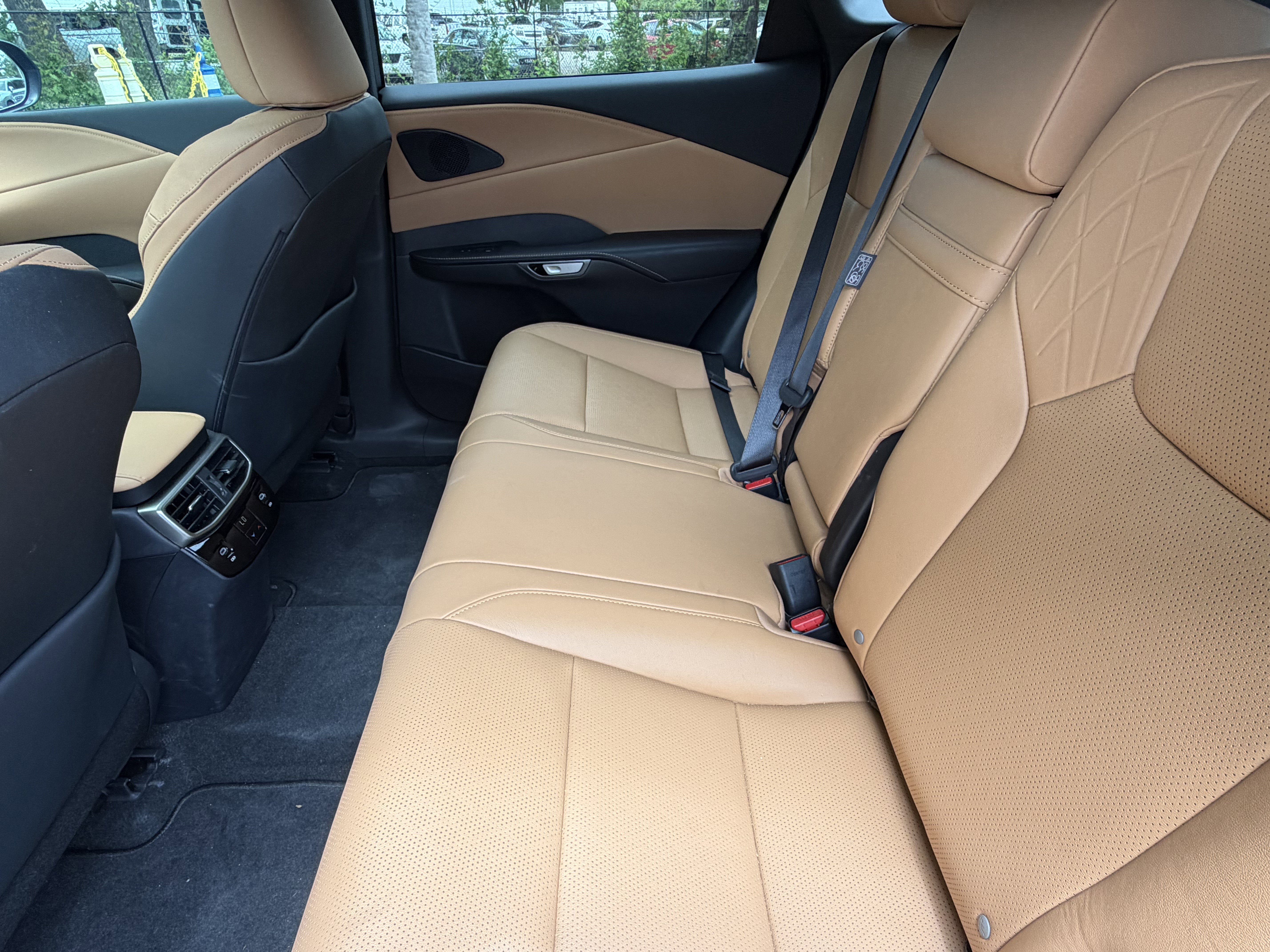 Used 2024 Lexus RX 350 Premium Plus w/ Convenience Package FWD image 31