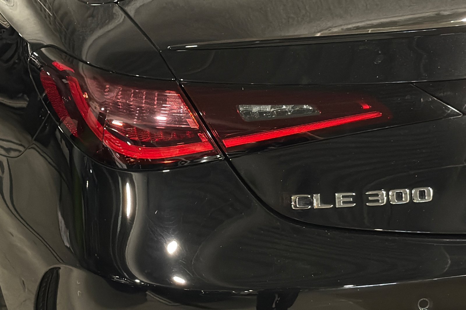 Used 2026 Mercedes-Benz CLE 300 4MATIC Cabriolet image 26