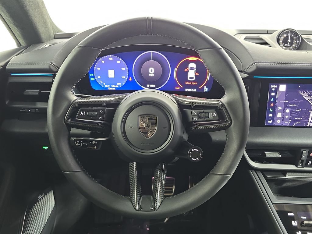 Certified 2025 Porsche Macan Turbo Electric AWD/4WD image 14