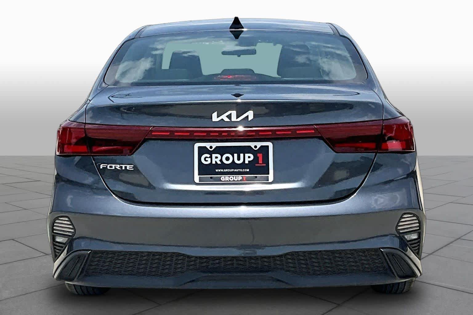 Certified 2024 Kia Forte LXS FWD image 5