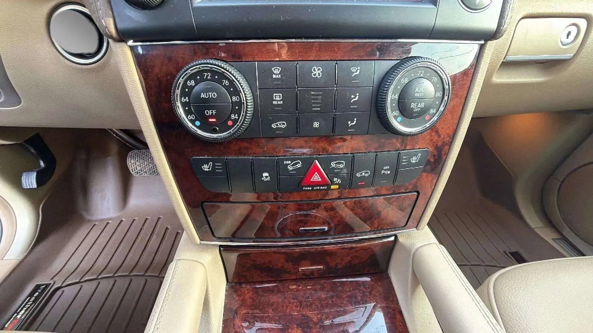 Used 2012 Mercedes-Benz GL 450 GL 450 4MATIC Sport Utility 4D image 37