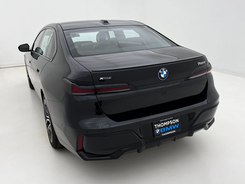 New 2026 BMW 750e xDrive w/ Executive Package image 6