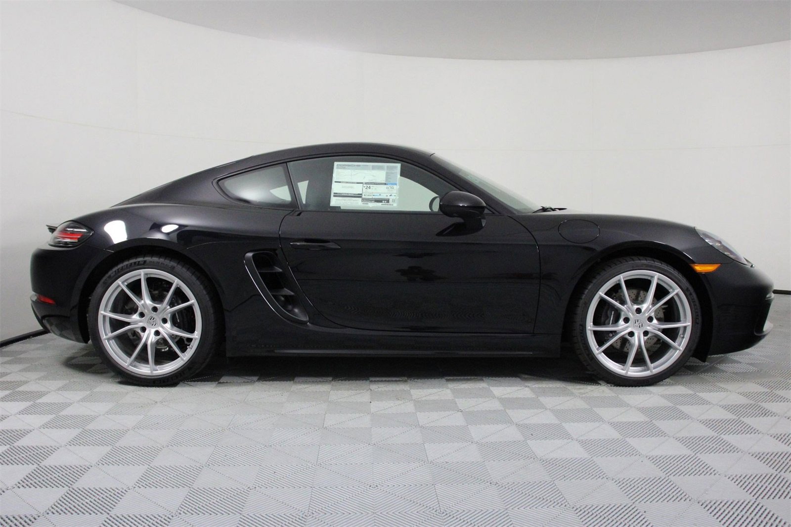 New 2025 Porsche 718 Cayman image 8