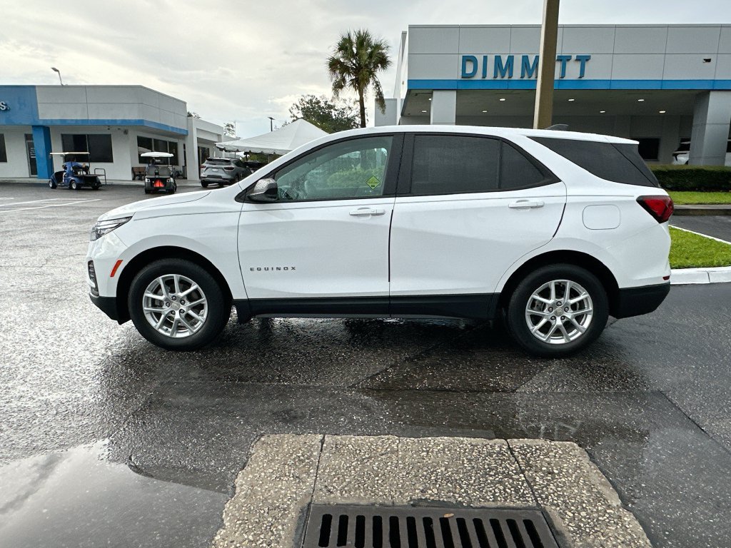 Certified 2024 Chevrolet Equinox LS w/ LS Convenience Package FWD image 8