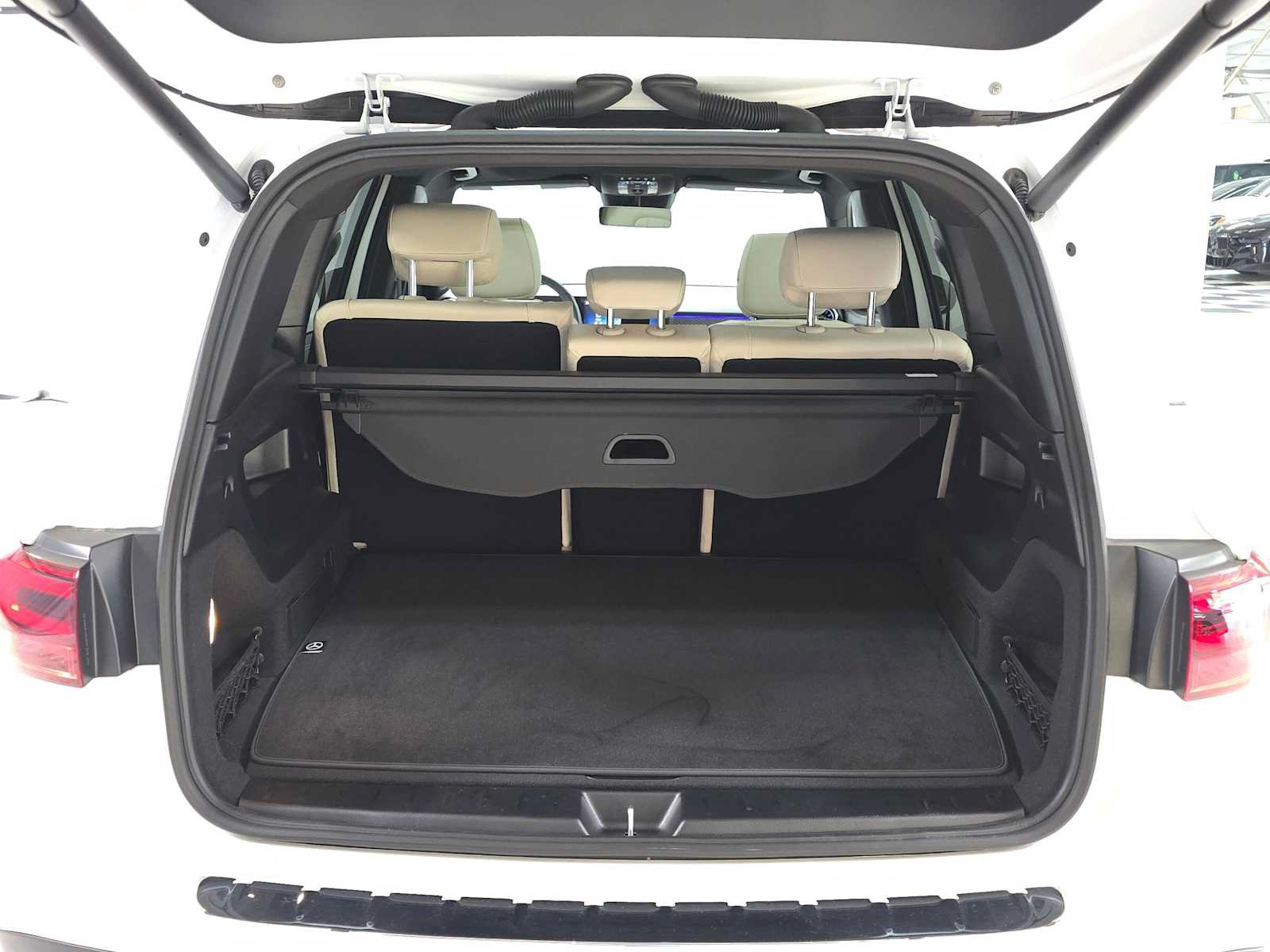 Certified 2026 Mercedes-Benz GLB 250 4MATIC image 14