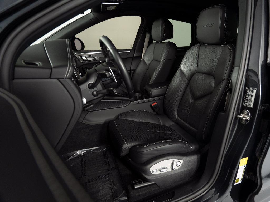 Certified 2023 Porsche Macan GTS AWD/4WD image 5