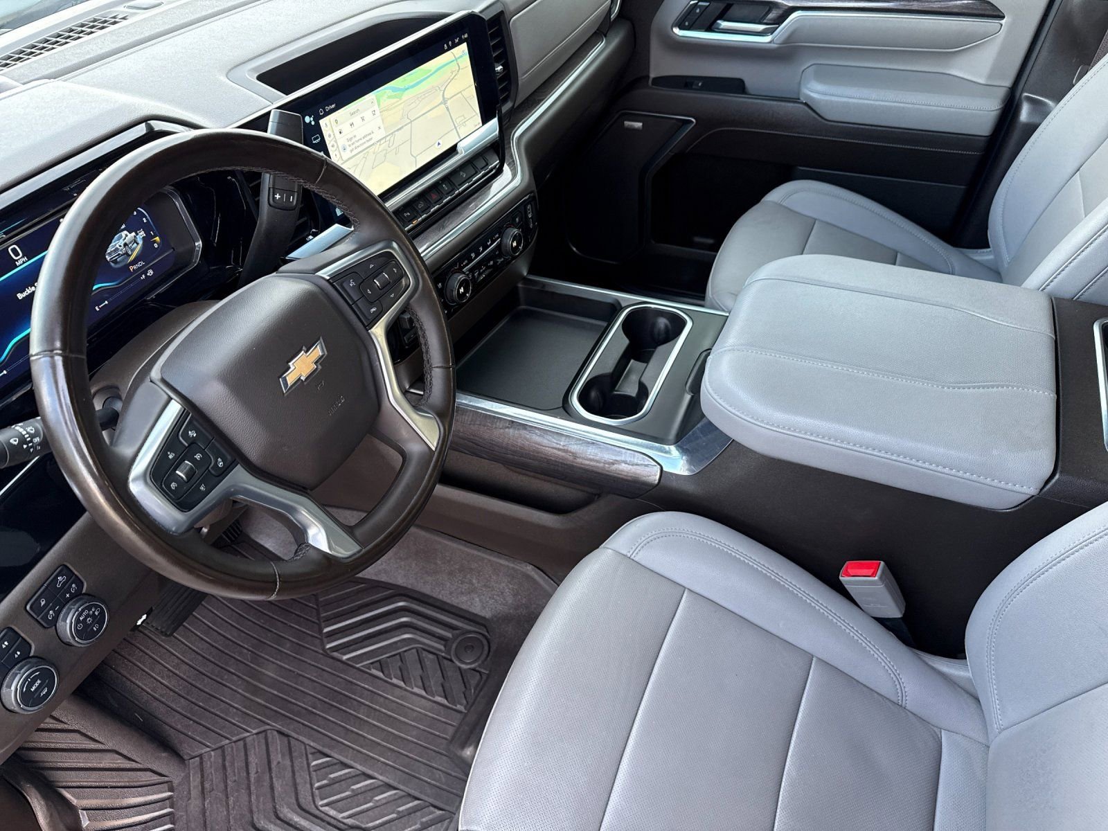 Used 2024 Chevrolet Silverado 3500 LTZ w/ LTZ Convenience Package image 10