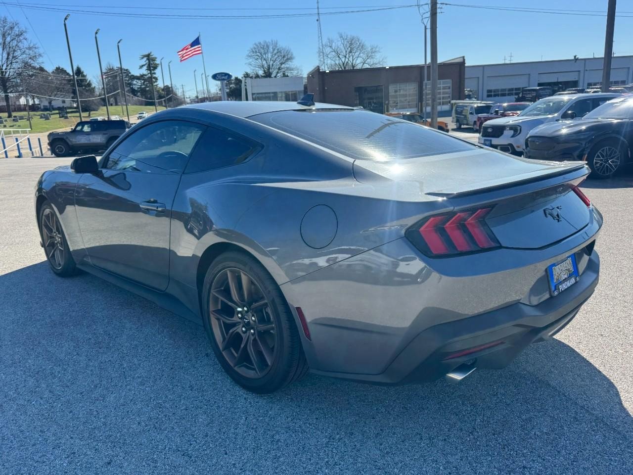 Used 2025 Ford Mustang Premium image 5