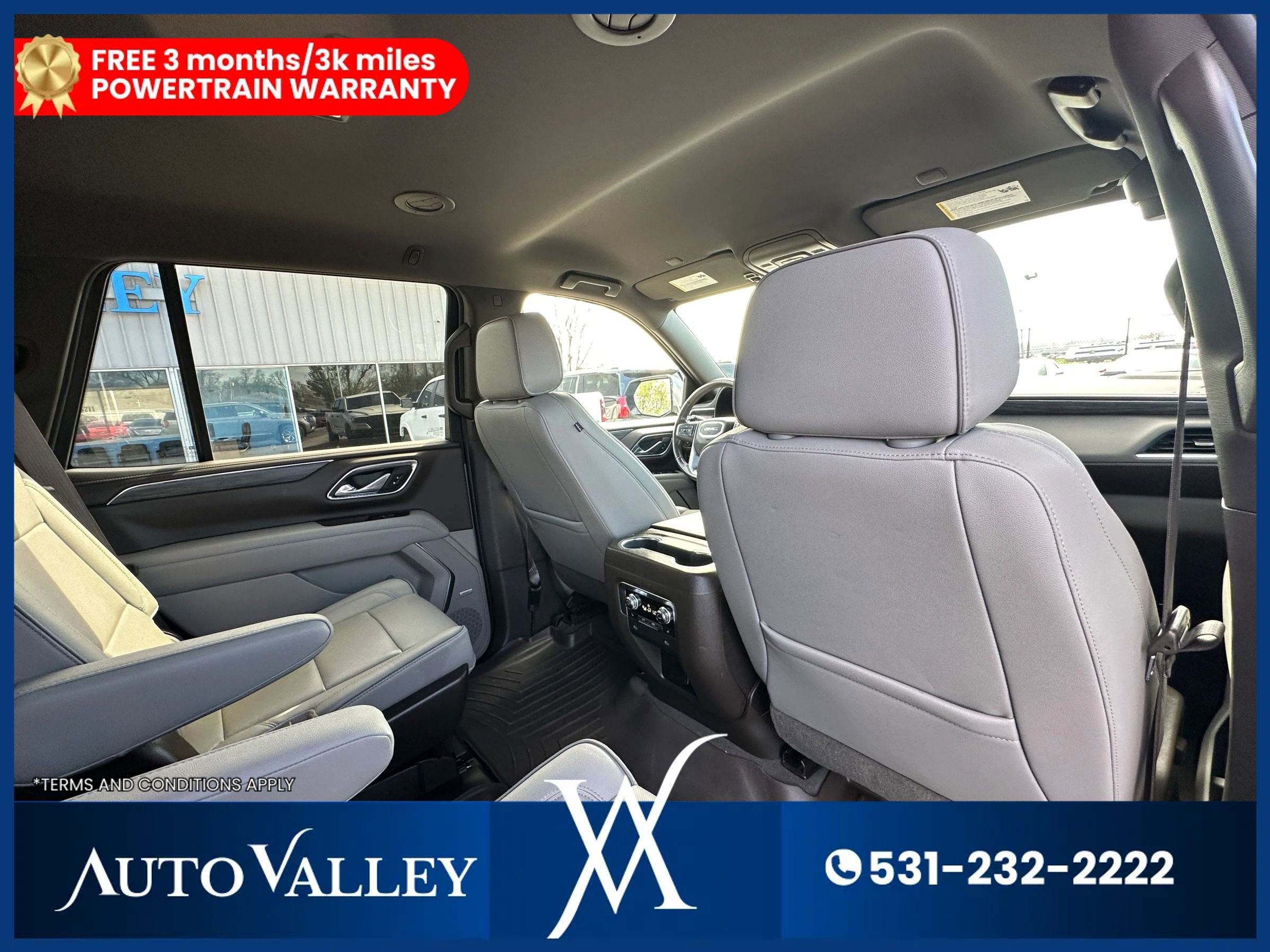 Used 2021 GMC Yukon SLT w/ SLT Luxury Package image 30