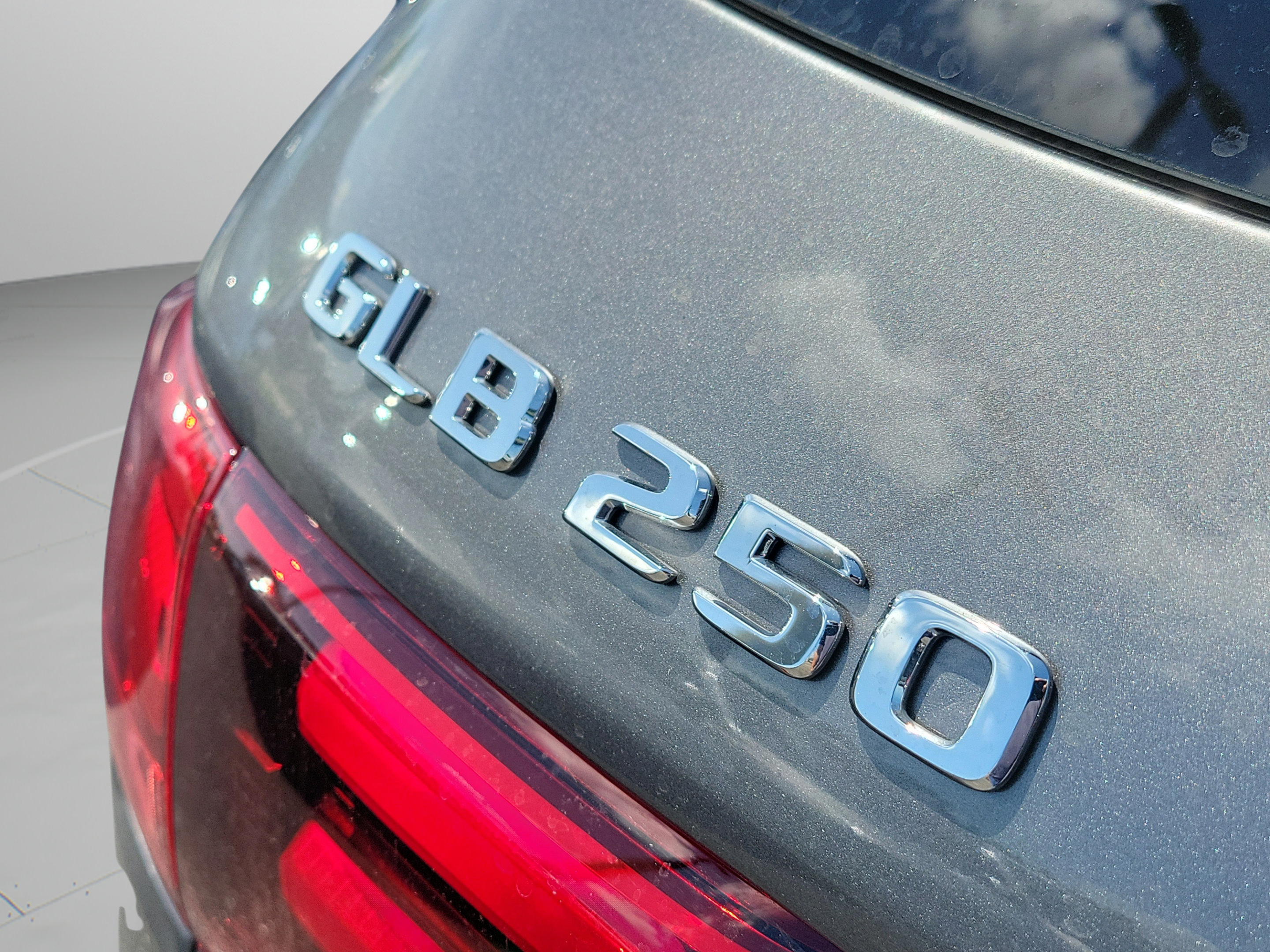 Used 2026 Mercedes-Benz GLB 250 w/ Exclusive Package image 29