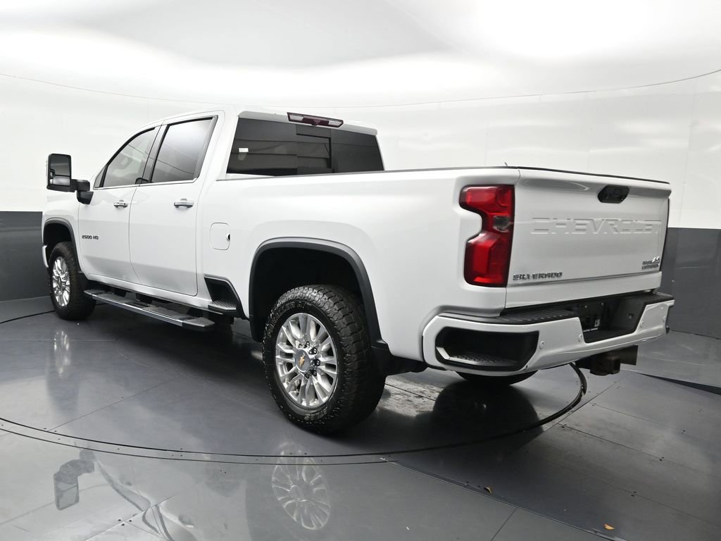Used 2022 Chevrolet Silverado 2500 High Country AWD/4WD image 3