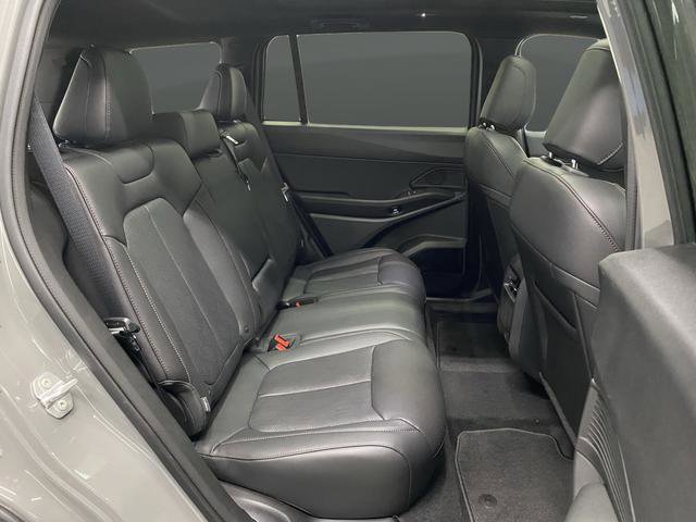 New 2026 Jeep Cherokee Overland w/ Trailer Tow Group image 34