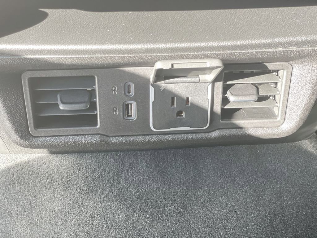 New 2026 GMC Sierra 2500 SLE w/ SLE Value Package; image 27